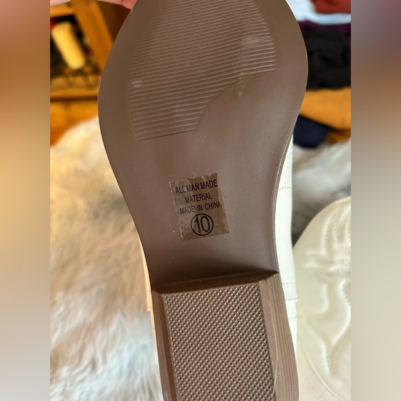 Soda Size 10 NWOT White Western Ankle Boots for Women - Stylish Cowboy Booties - Picture 4 of 4